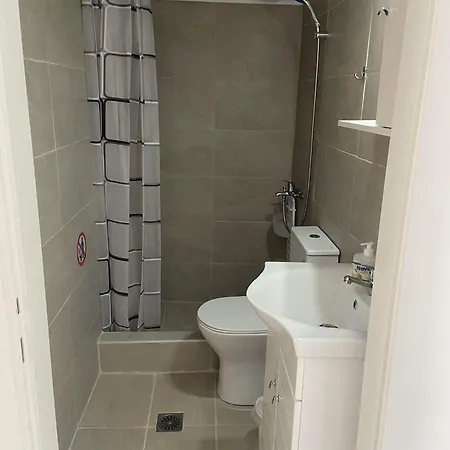 Mimi's アパート ポリフロノ